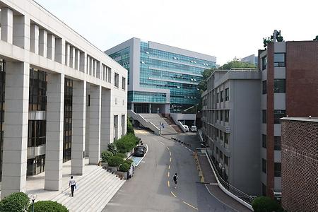 본관 전경 